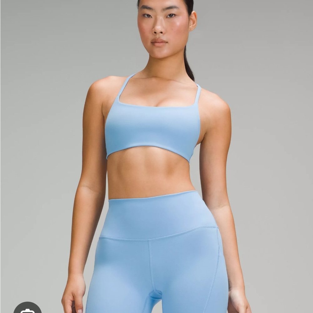 Lululemon Athletica Wunder Train Light Blue Strappy Sports Bra - size 14